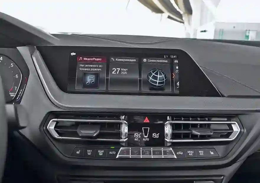 Тест самого дешевого седана BMW 2-й серии Gran Coupe. Передний привод, три цилиндра — это точно БМВ?! (ЖУРНАЛ "5 КОЛЕСО")