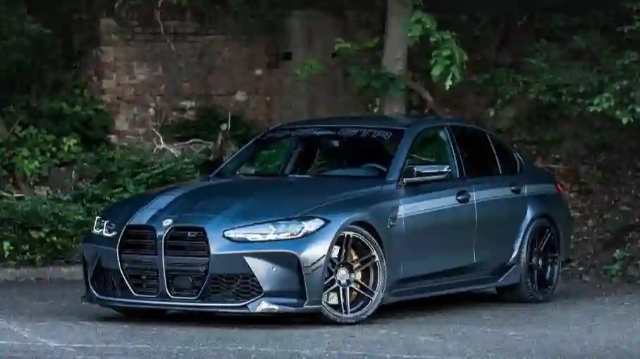 Manhart превратил BMW M3 в 650-сильный спорткар.