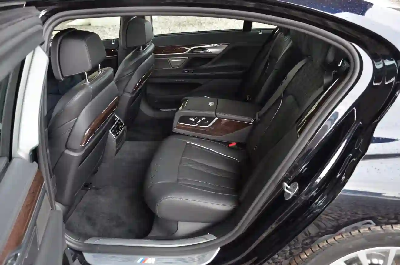 Тест BMW 7-й серии. Самый противоречивый баварский седан (ЖУРНАЛ "5 КОЛЕСО")