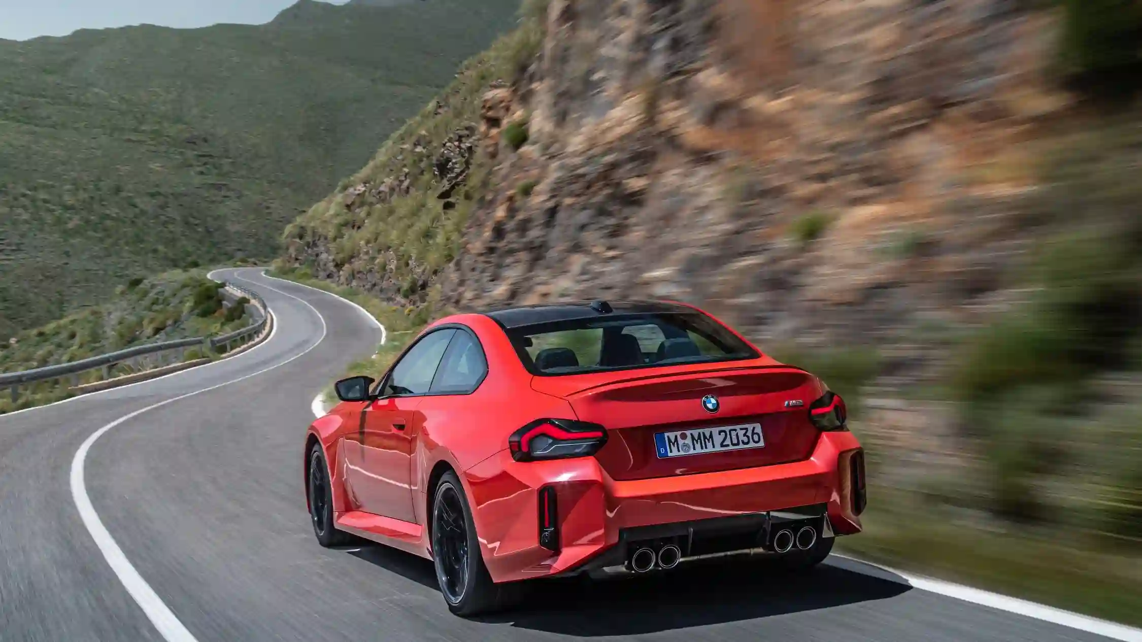 Совершенно новый BMW M2.