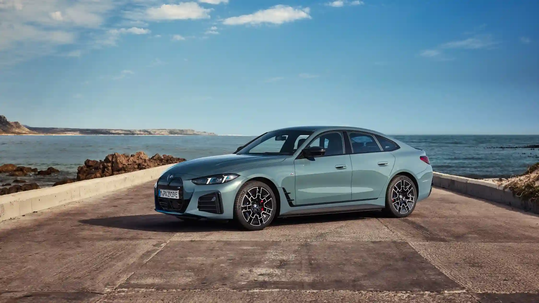 Новый BMW i4 и BMW 4 Series Gran Coupé