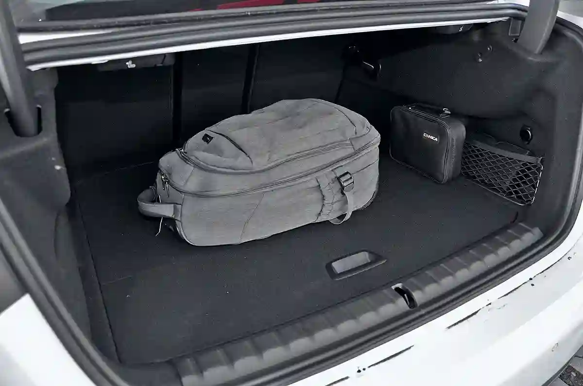 Тест самого дешевого седана BMW 2-й серии Gran Coupe. Передний привод, три цилиндра — это точно БМВ?! (ЖУРНАЛ "5 КОЛЕСО")