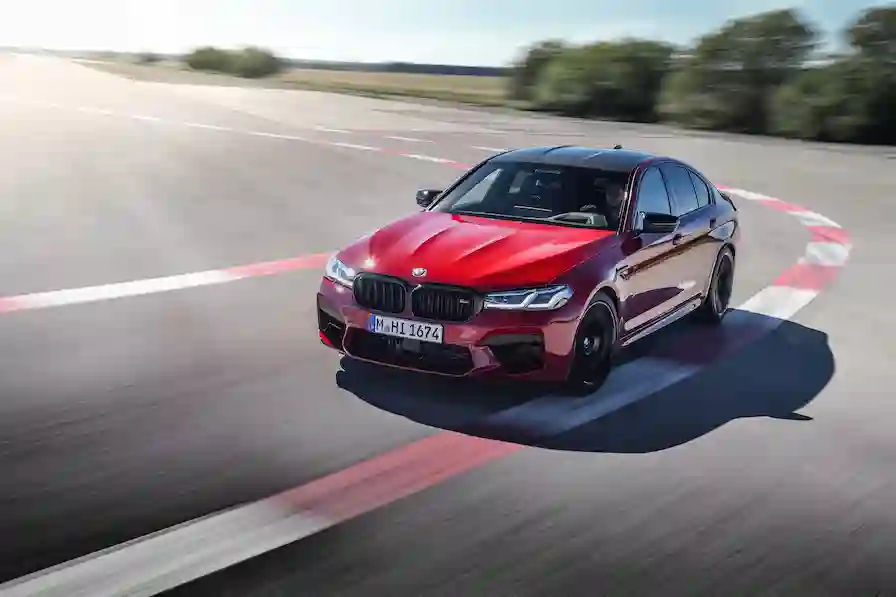 Новые BMW M5 и BMW M5 Competition