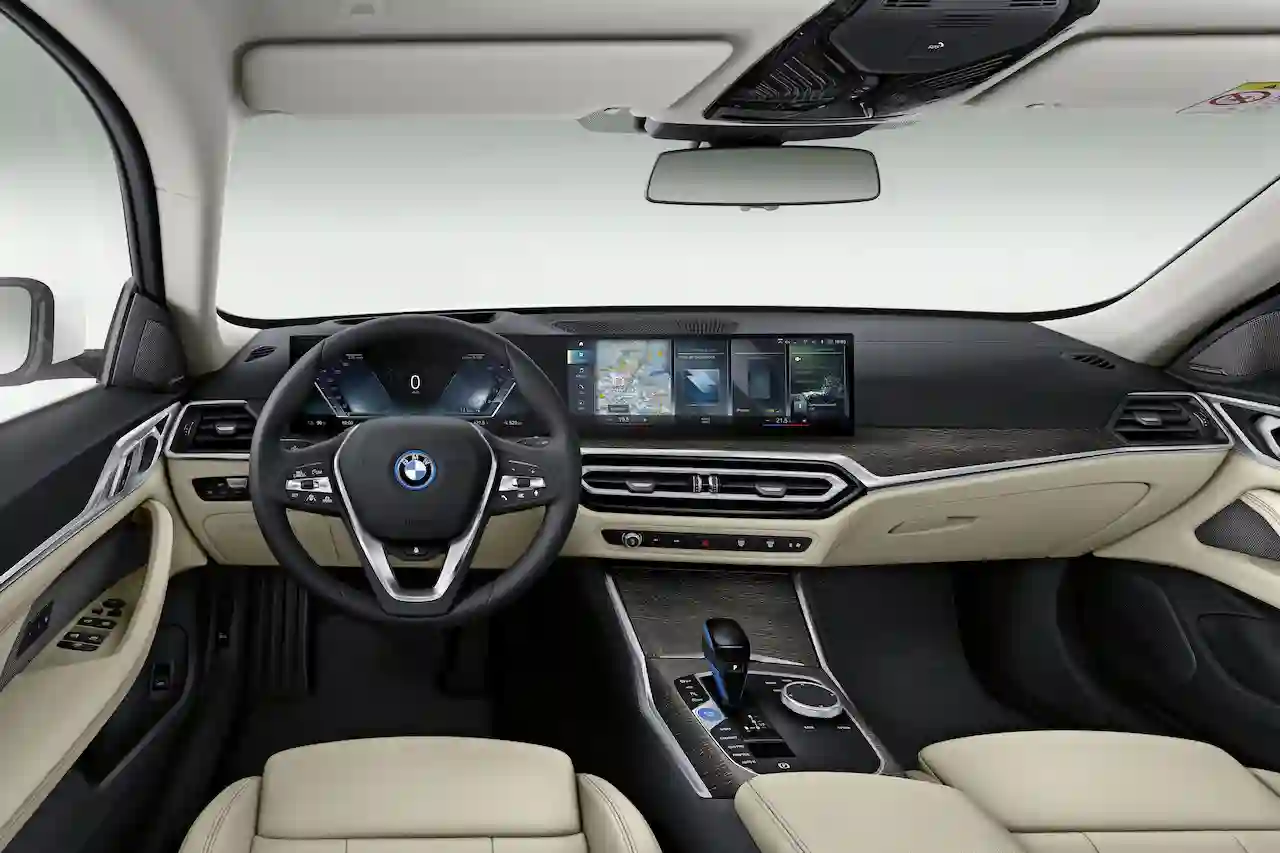 Новый BMW i4: самый драйверский электромобиль BMW в истории