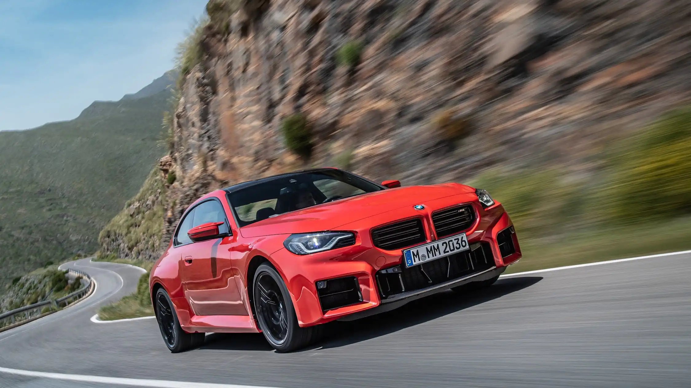 Совершенно новый BMW M2.