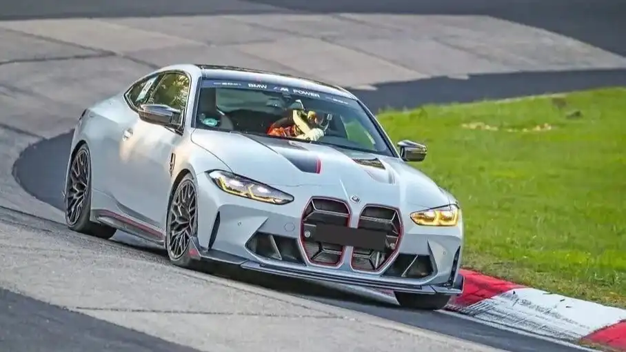 Новый BMW M4 CSL оказался мощнее заявленного.