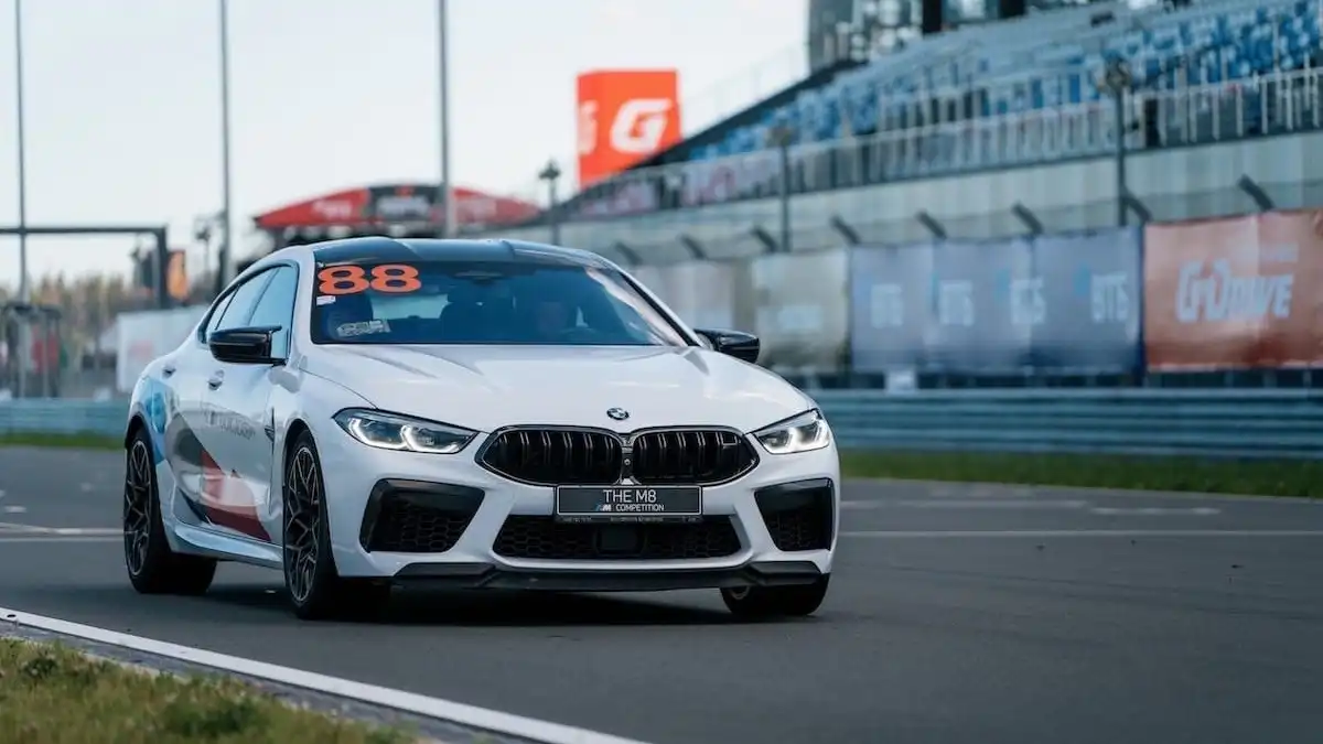 BMW и Garage Fest на «Игора Драйв».