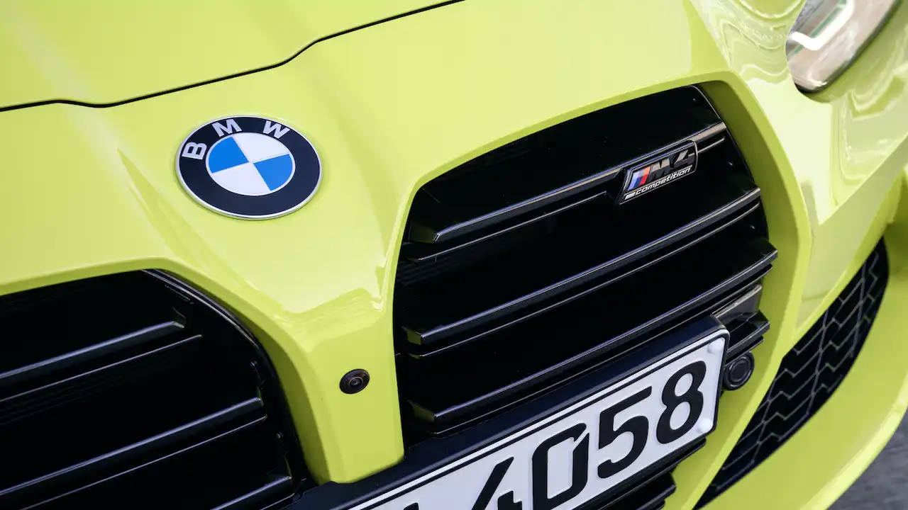 Новые спортивные седан BMW М3 и купе BMW М4