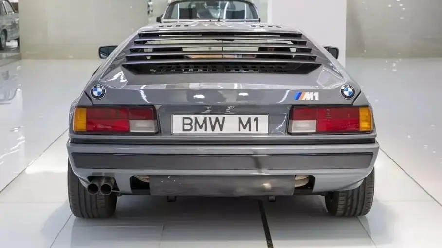 Суперкар M1 отца-основателя BMW M продадут на аукционе.