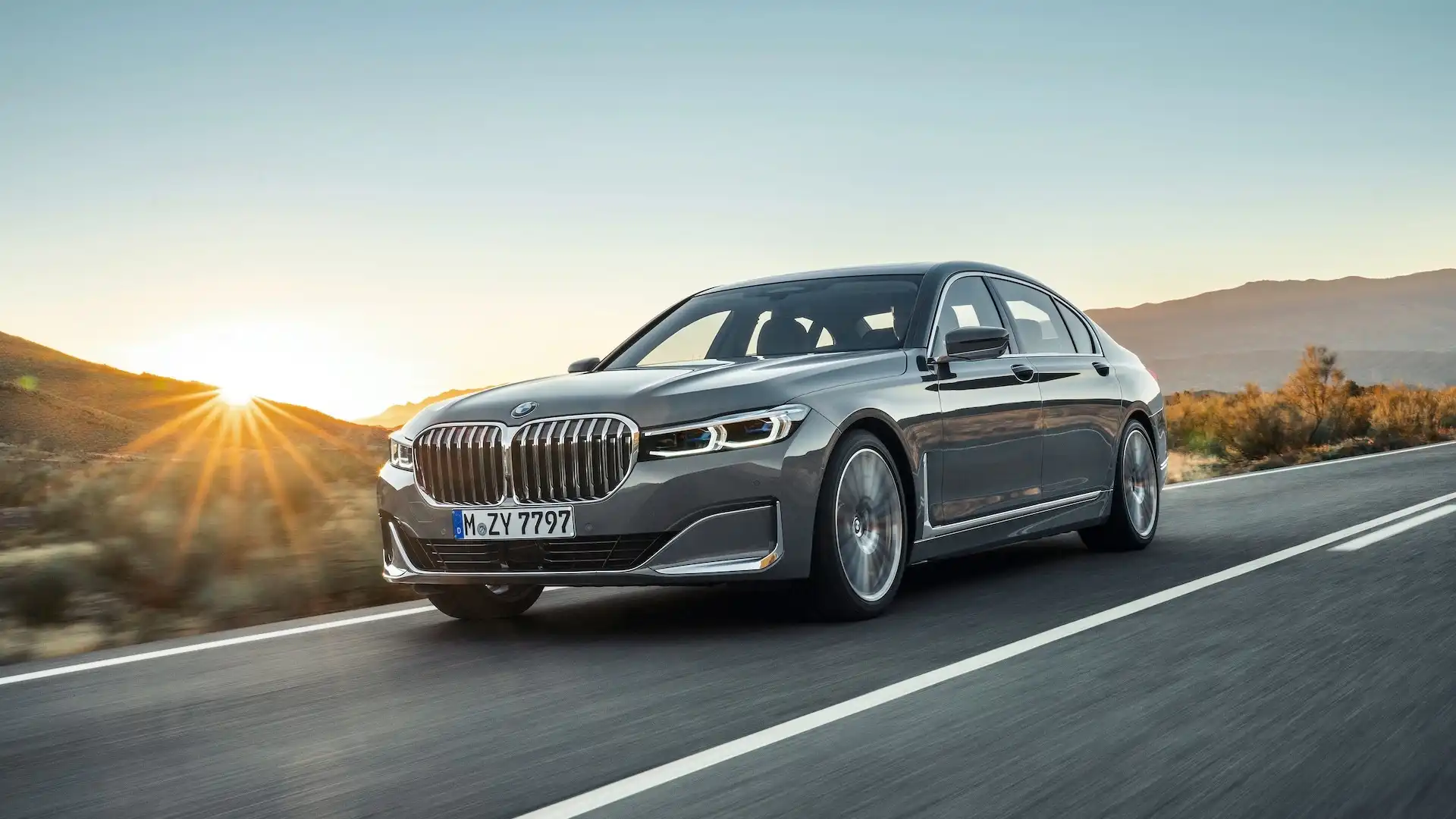 Подписка BMW Signature: удовольствие от управления BMW 7 серии без лишних затрат