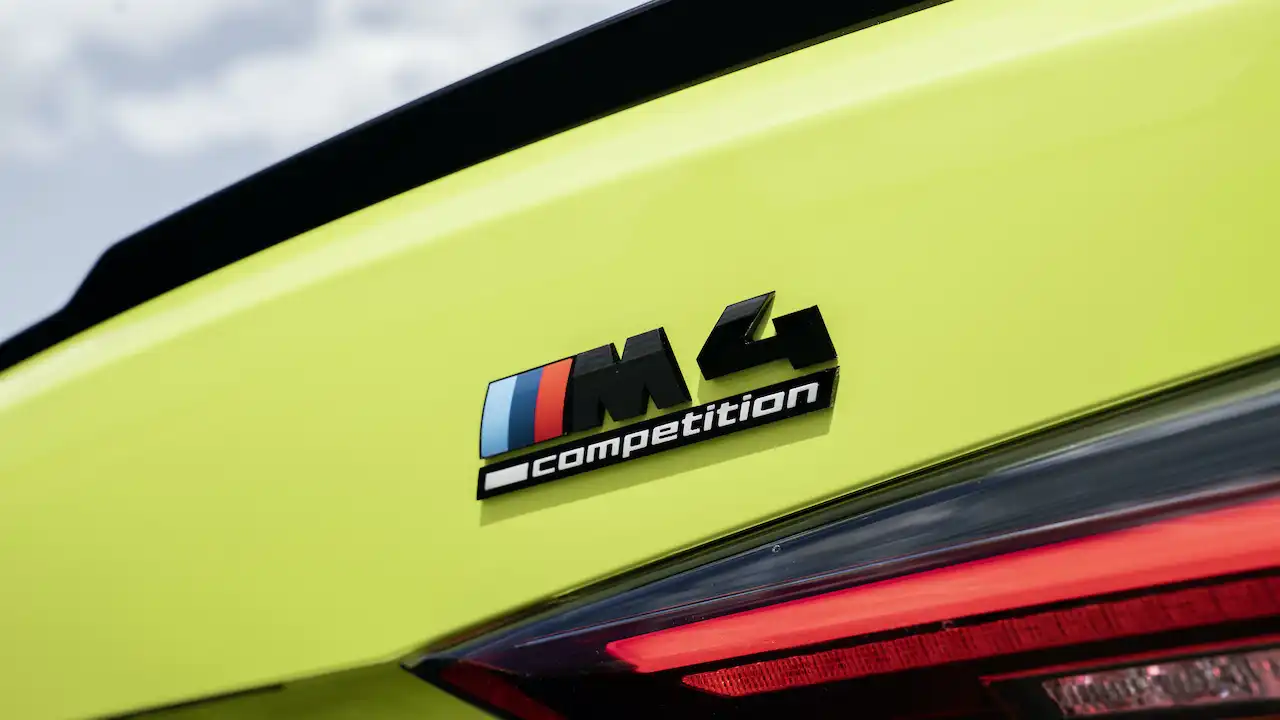 Новые спортивные седан BMW М3 и купе BMW М4