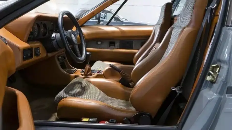 Суперкар M1 отца-основателя BMW M продадут на аукционе.