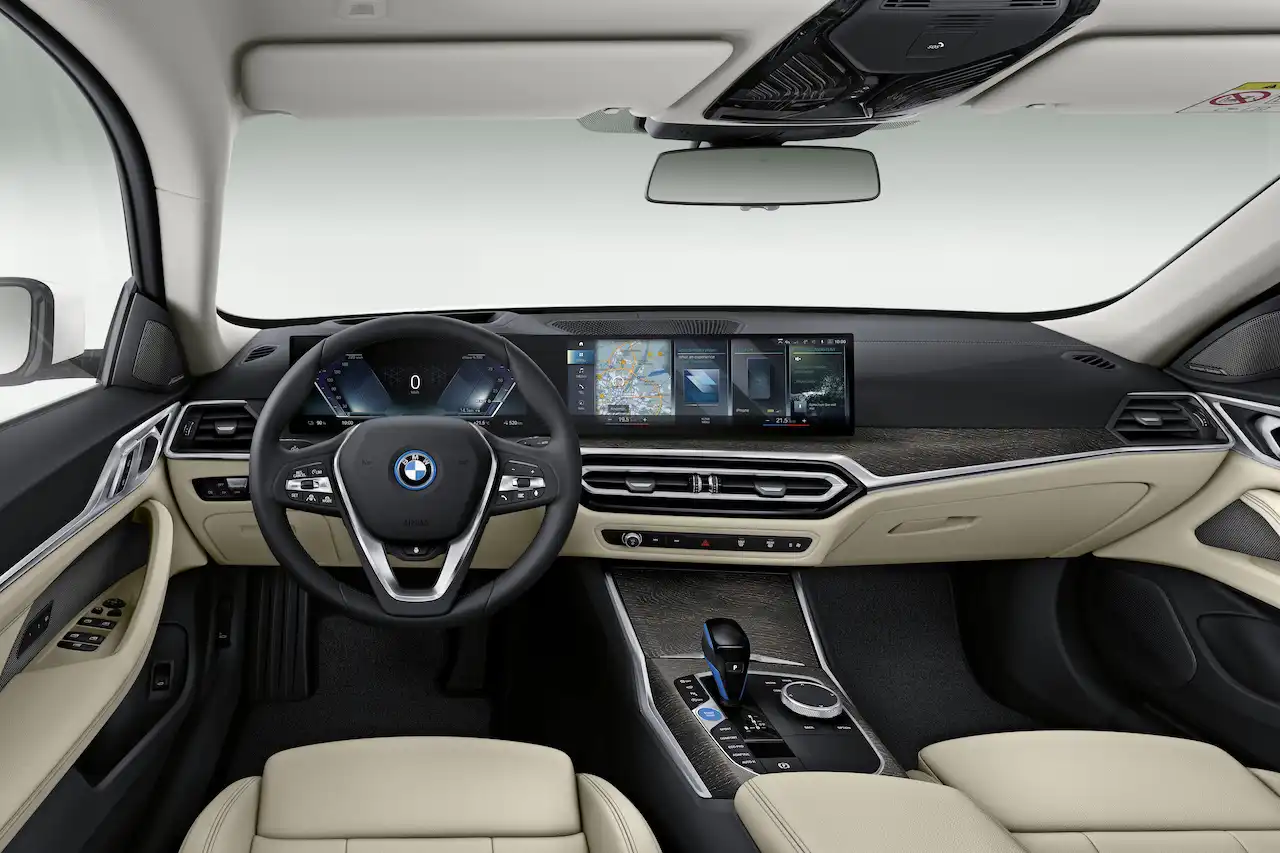 Новый BMW i4: самый драйверский электромобиль BMW в истории