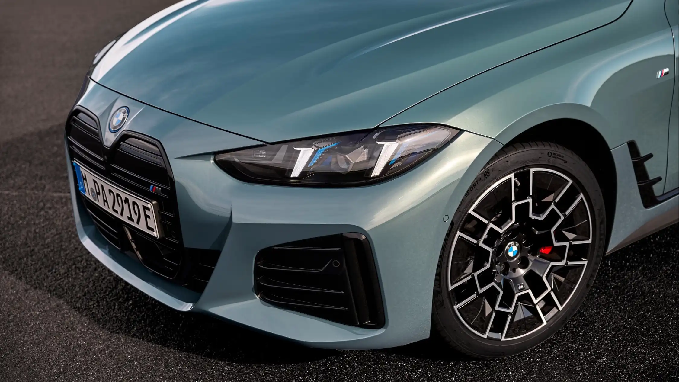 Новый BMW i4 и BMW 4 Series Gran Coupé
