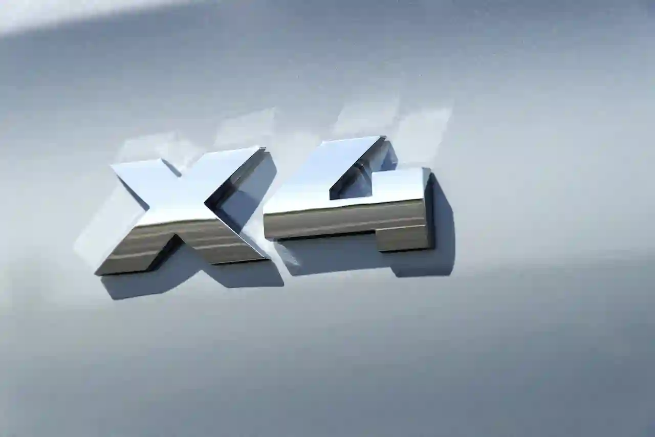 Новые BMW X3 и BMW X4: еще интеллектуальнее, современнее и спортивнее, чем раньше