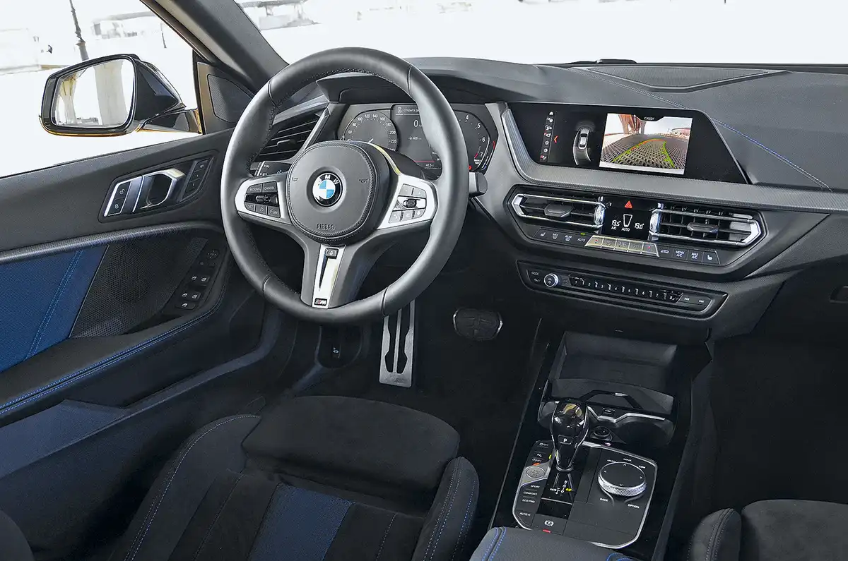 Тест самого дешевого седана BMW 2-й серии Gran Coupe. Передний привод, три цилиндра — это точно БМВ?! (ЖУРНАЛ "5 КОЛЕСО")