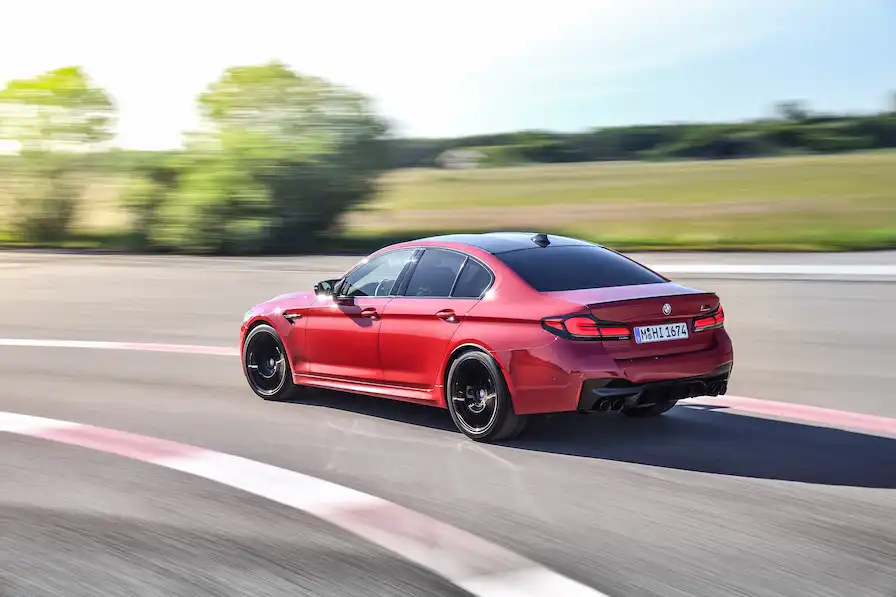 Новые BMW&nbsp;M5 и BMW&nbsp;M5 Competition