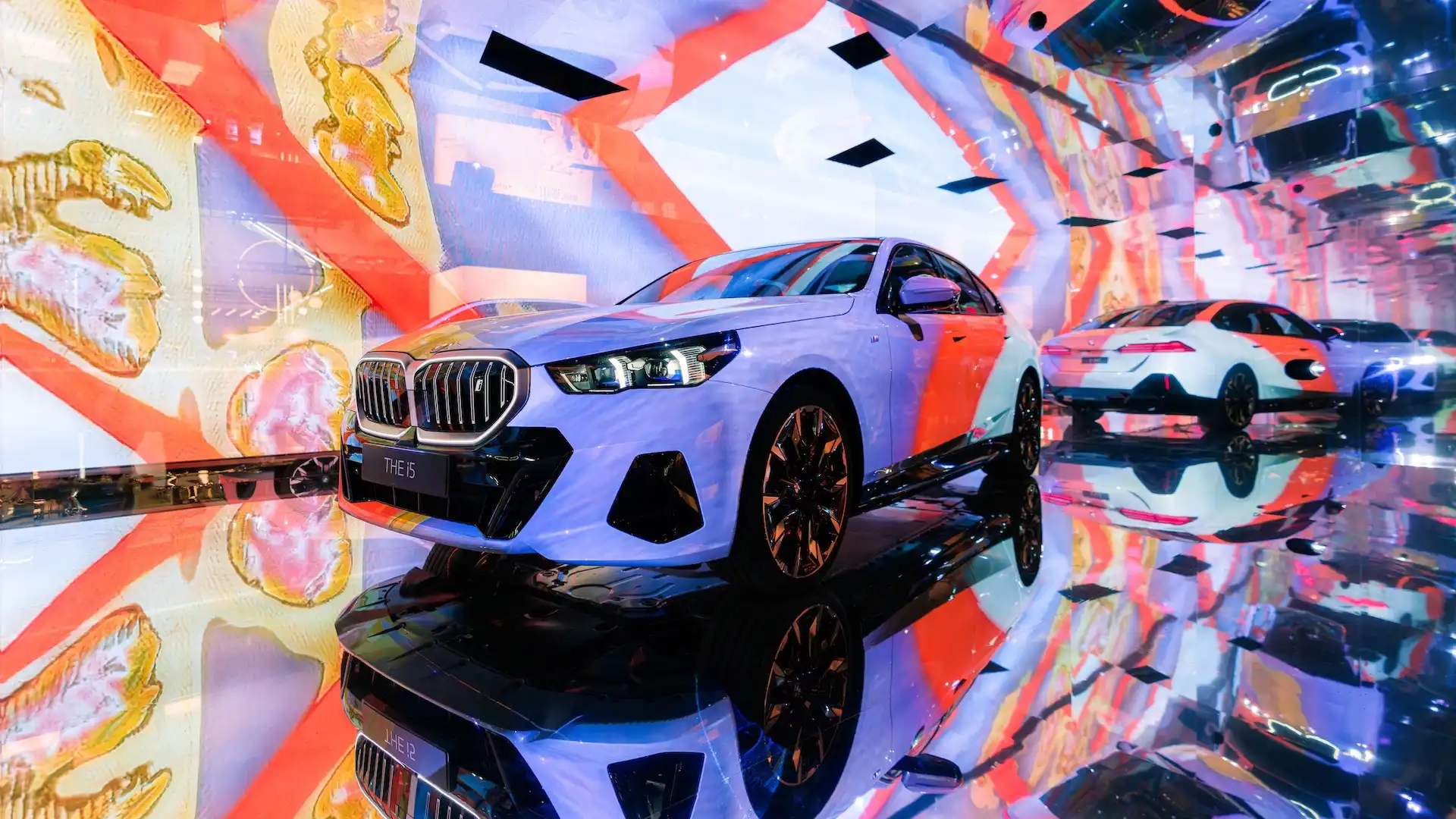 "The Electric AI Canvas" - инсталляция, вдохновленная новым BMW i5