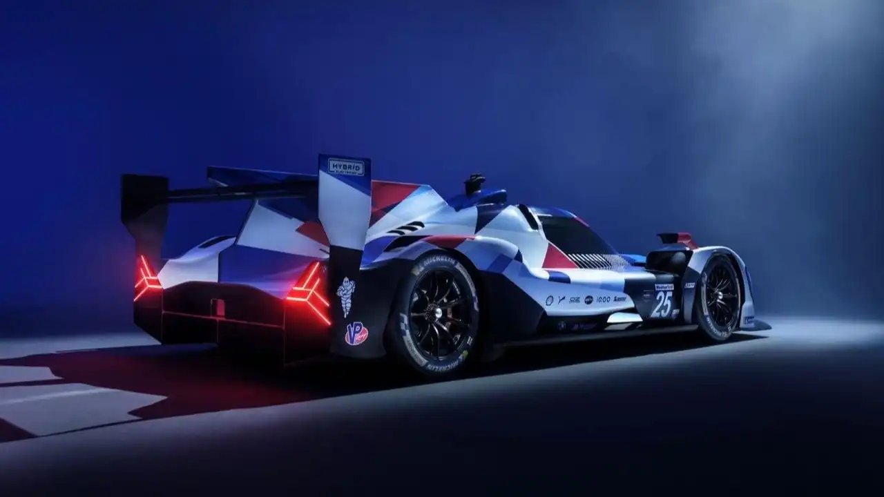 BMW M Motorsport и симулятор iRacing.