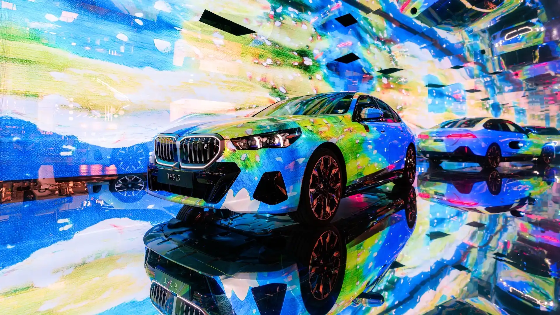 "The Electric AI Canvas" - инсталляция, вдохновленная новым BMW i5