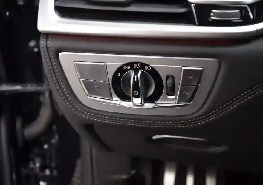 Тест BMW 7-й серии. Самый противоречивый баварский седан (ЖУРНАЛ "5 КОЛЕСО")