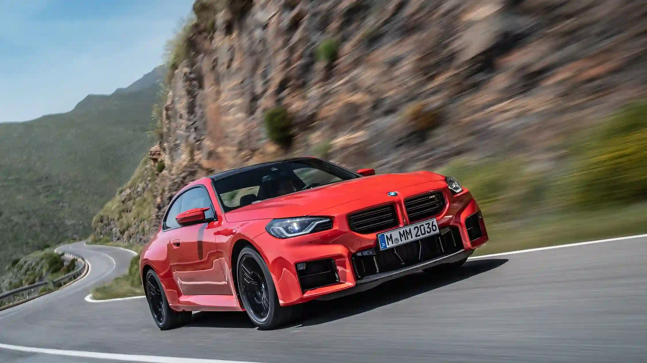 Совершенно новый BMW M2.