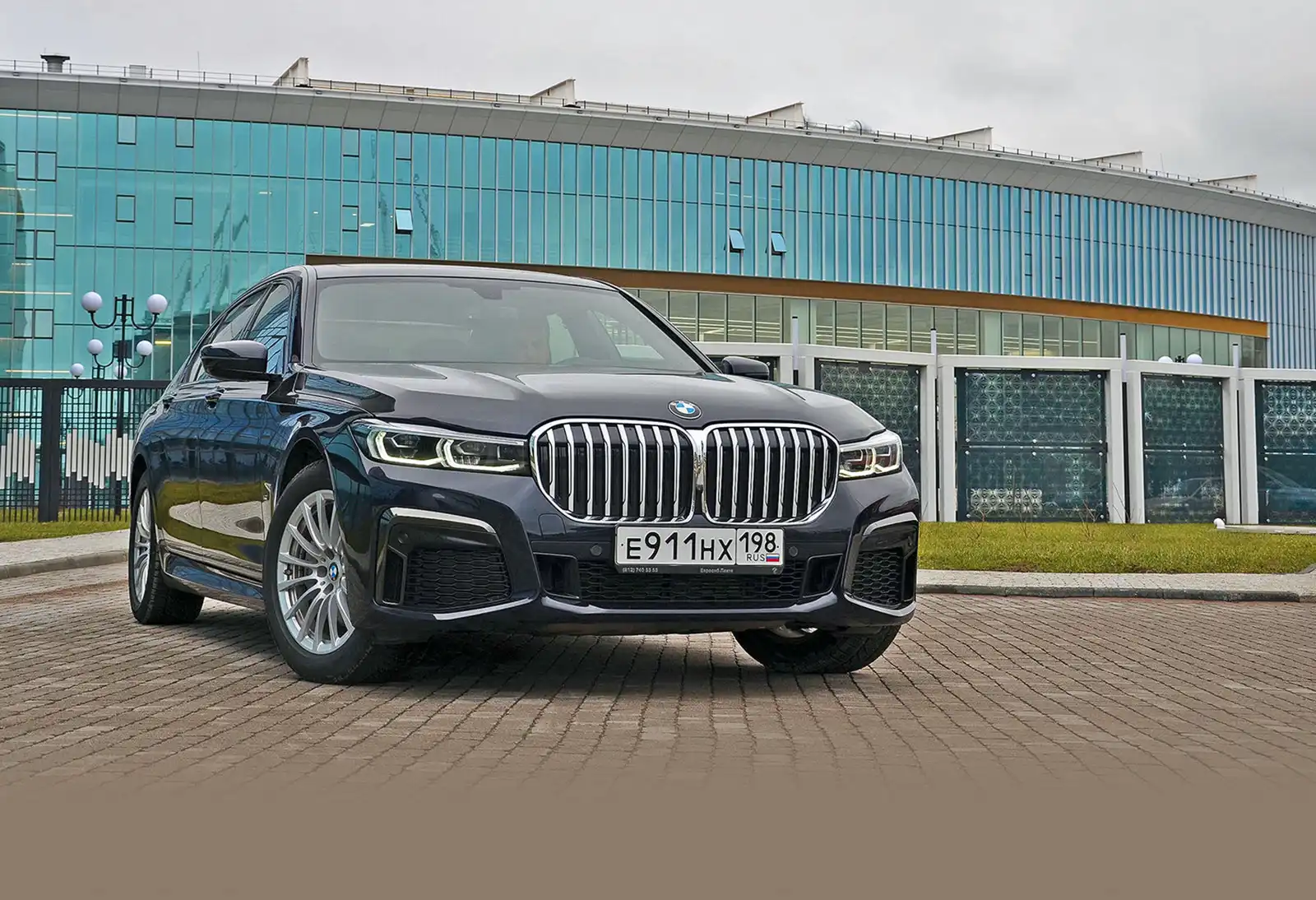 Тест BMW 7-й серии. Самый противоречивый баварский седан (ЖУРНАЛ "5 КОЛЕСО")