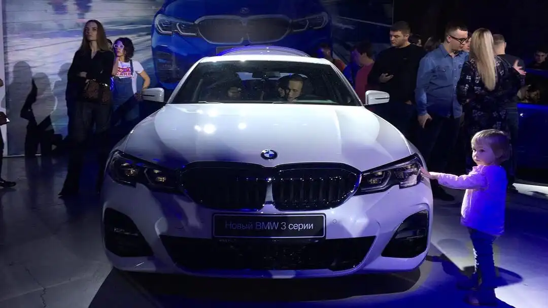 Презентация нового BMW 3 серии от Евросиб BMW в Центре перемещений во времени "KOD"