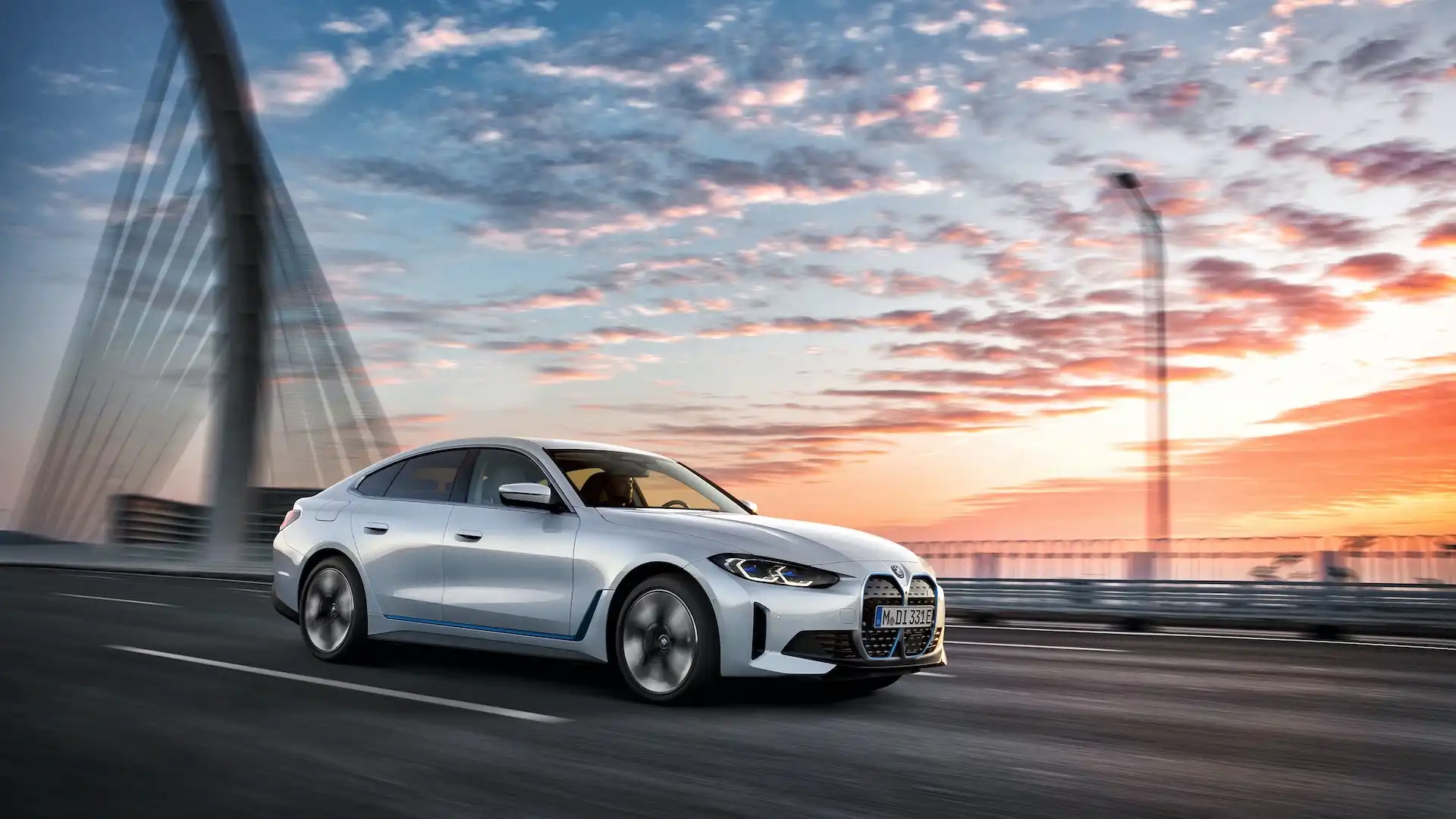 Новый BMW i4: самый драйверский электромобиль BMW в истории