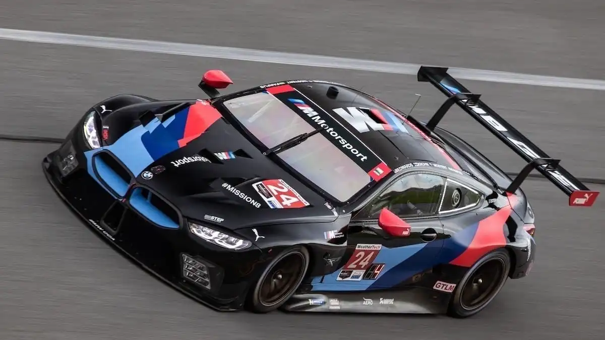 Уникальный BMW M8 GTE для коллекционеров.