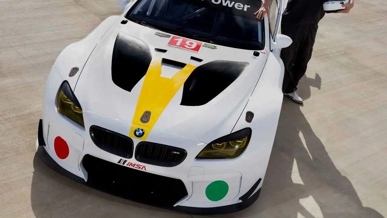 Искусство в движении: топ проектов BMW Art Cars.